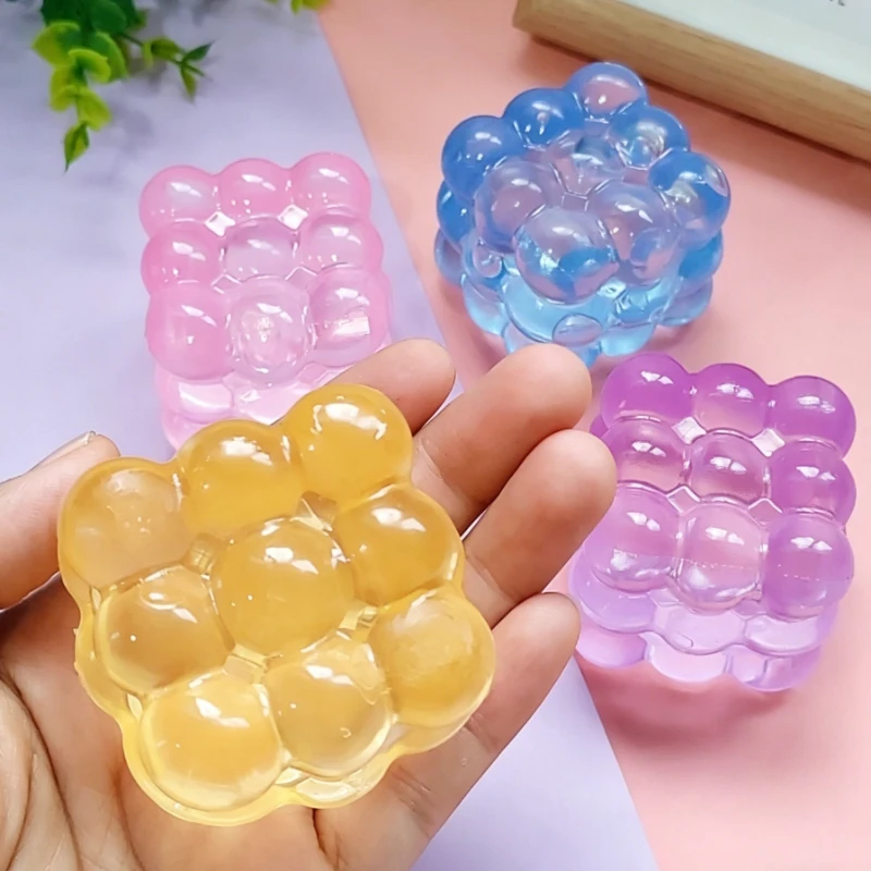 말랑말랑한 큐빅 말토즈 피젯 토이 밝은 색상의 느린 상승 말토즈 스퀴즈 토이 재미있는 안티 스트레스 감각 장난감 크리스마스 장난감