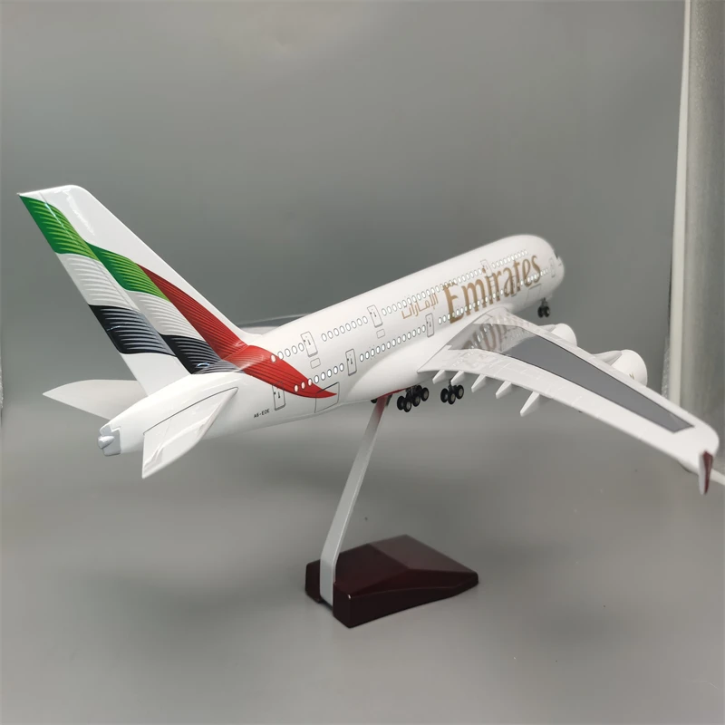 A380 47CM Scale New Emirates Airplane Model with LED Lights
