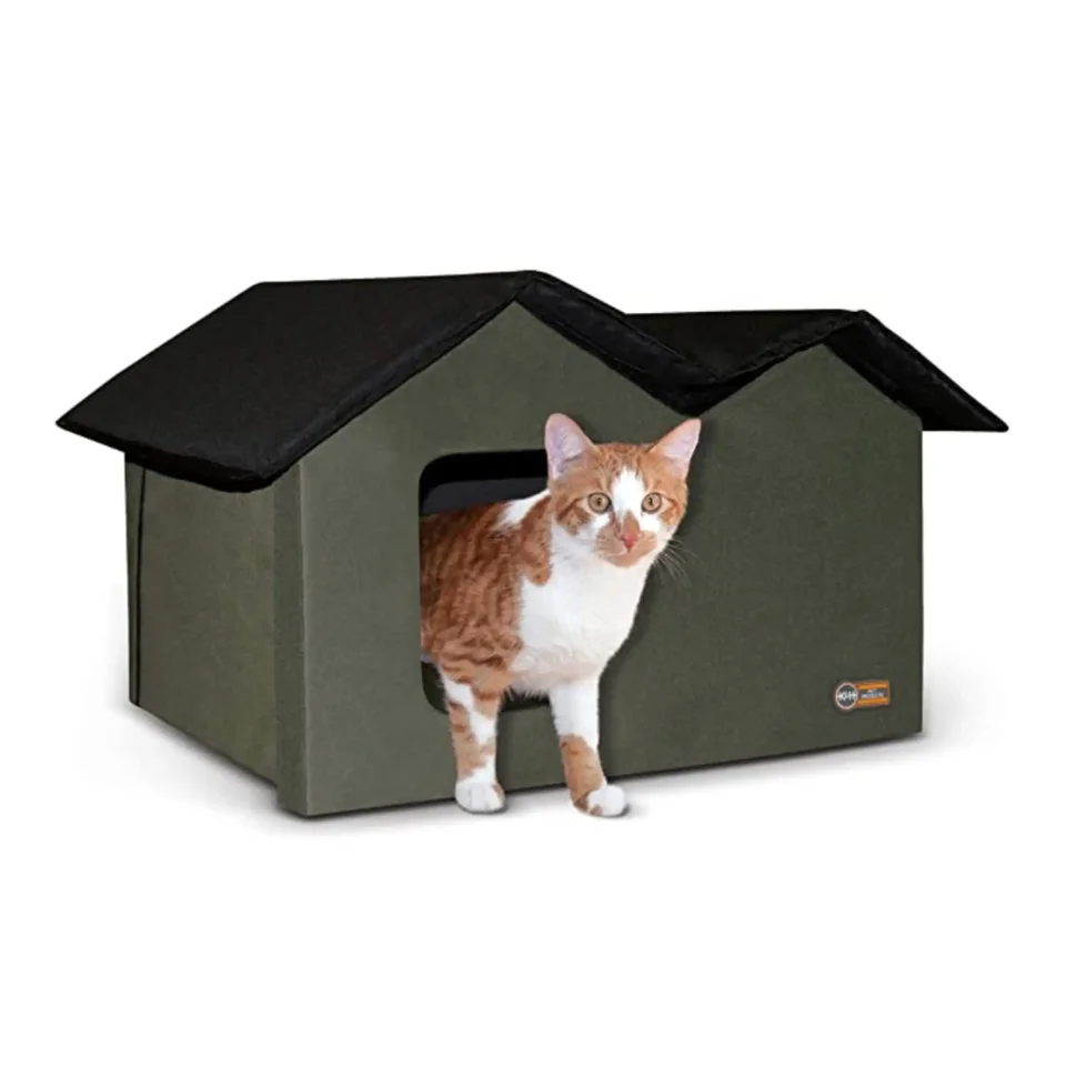 Outdoor Kitty House Extra Wide Insulated Shelter