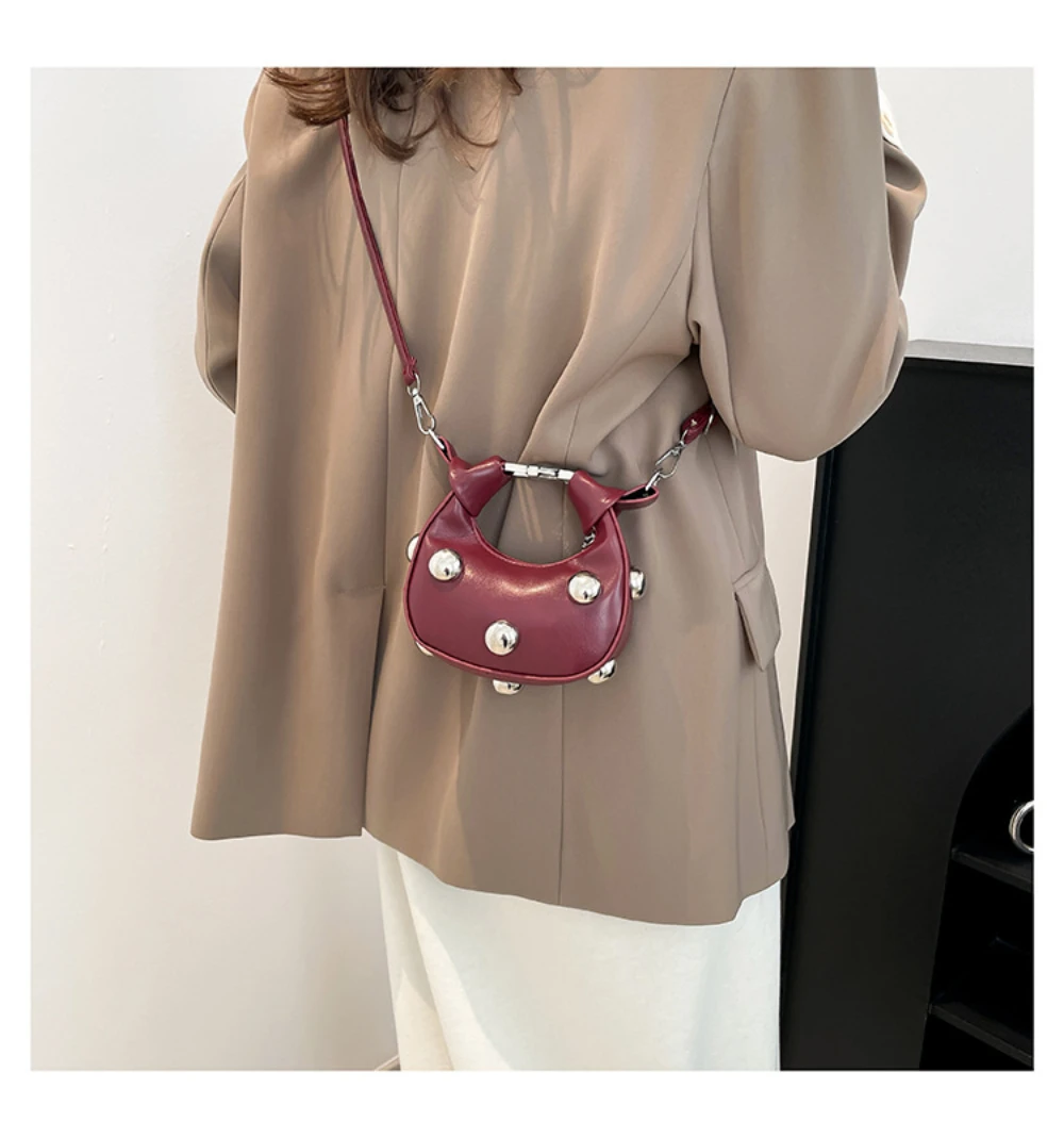 Fashion High-end Studded Shoulder Bag Mini PU Leahter Crossbody Bags Punk Design Female Adjustable Strap Handbags Zipper Clutch