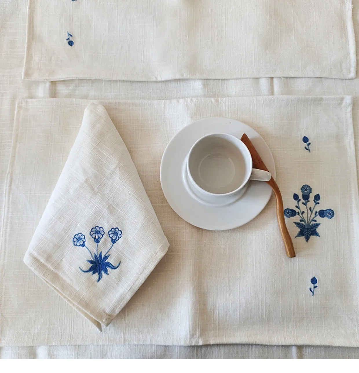 

Linen heavy industry Embroidery tablecloth, table flag, napkin, mat set
