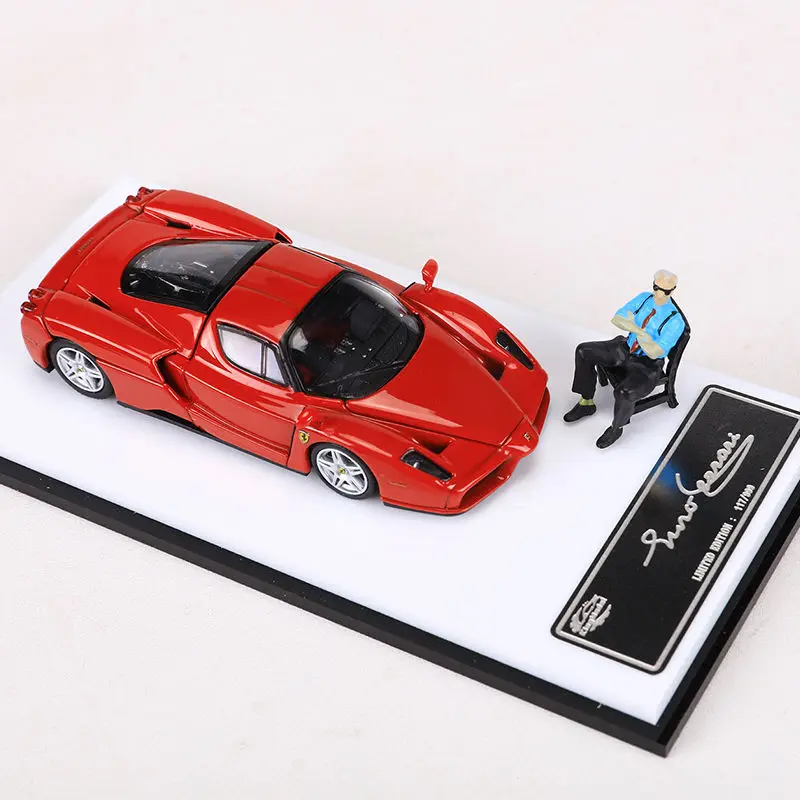 Diecast Model Car King Model 1/64 Ferrari Enzo Car Mode Ferrari with Doll Play Vehicles Toys for Boys 3