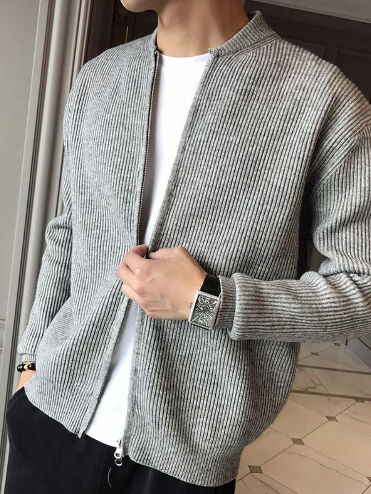 Autumn Winter Solid Color Japanese Zipper Casual Sweaters Man Long Sleeve Loose Fashion vertical stripe cardigan Male Coat