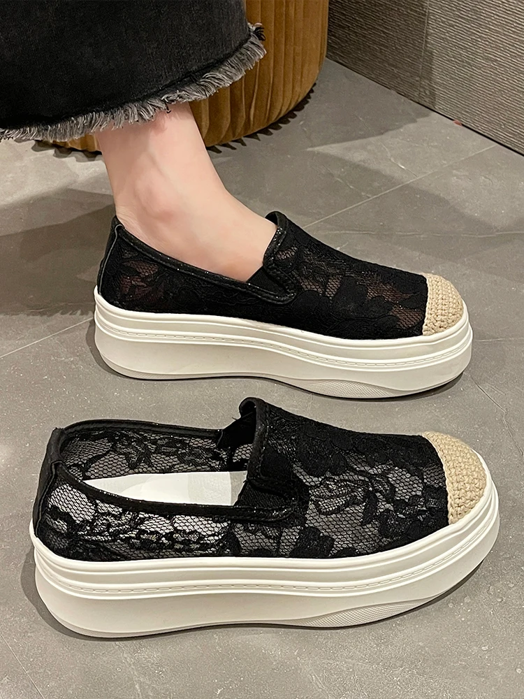 

Женские кроссовки с круглым носком, на платформе, без шнуровки