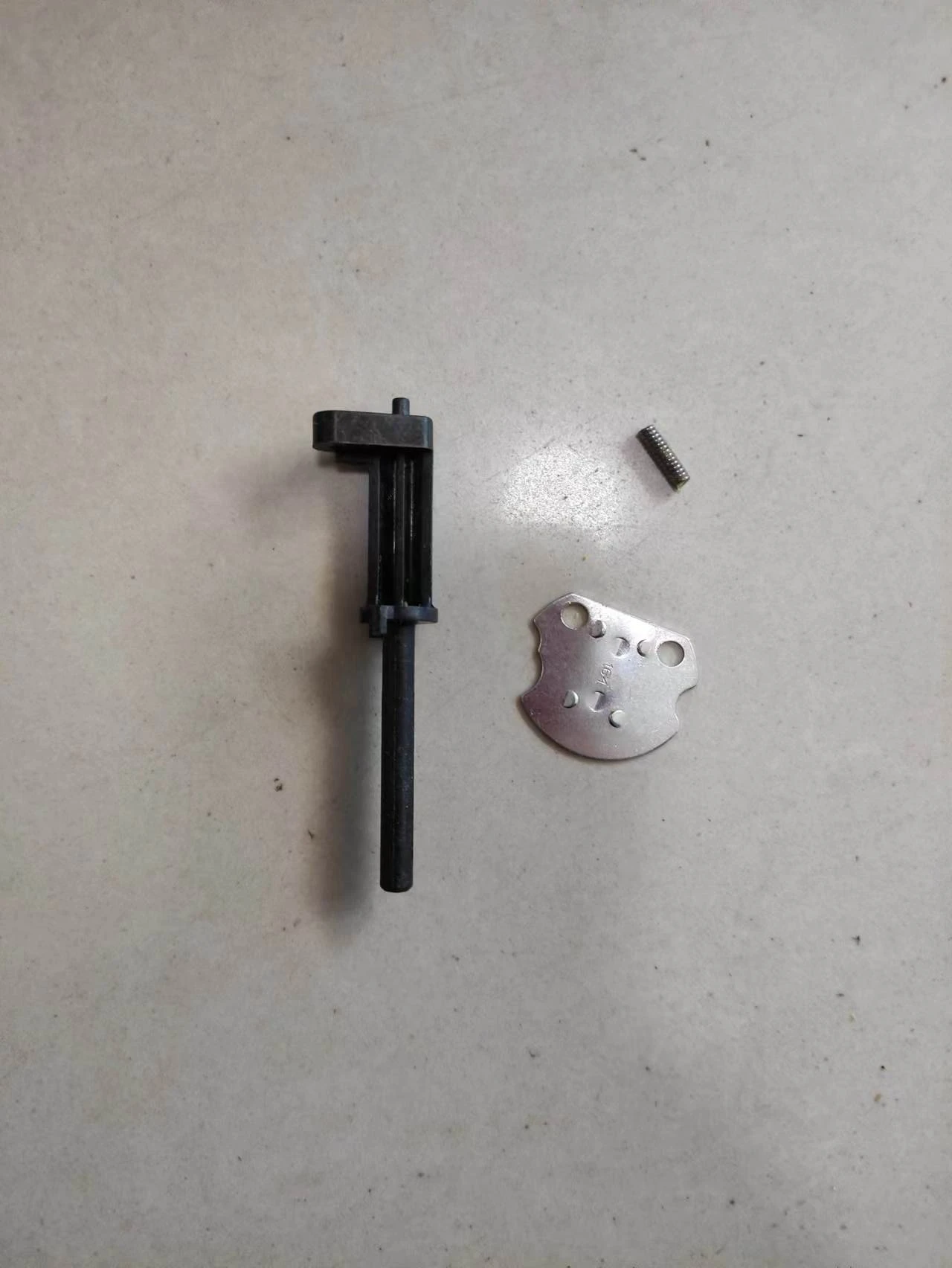 

715383 комплект дроссельной вал Подходит для BRIGGS STRATTON 245432 245435 245436 245437 246435 247432 247437