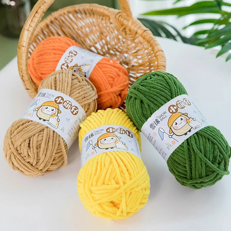 Luxurious Velvet Chenille Yarn for DIY Projects - Soft & Chunky for Knitting & Crochet