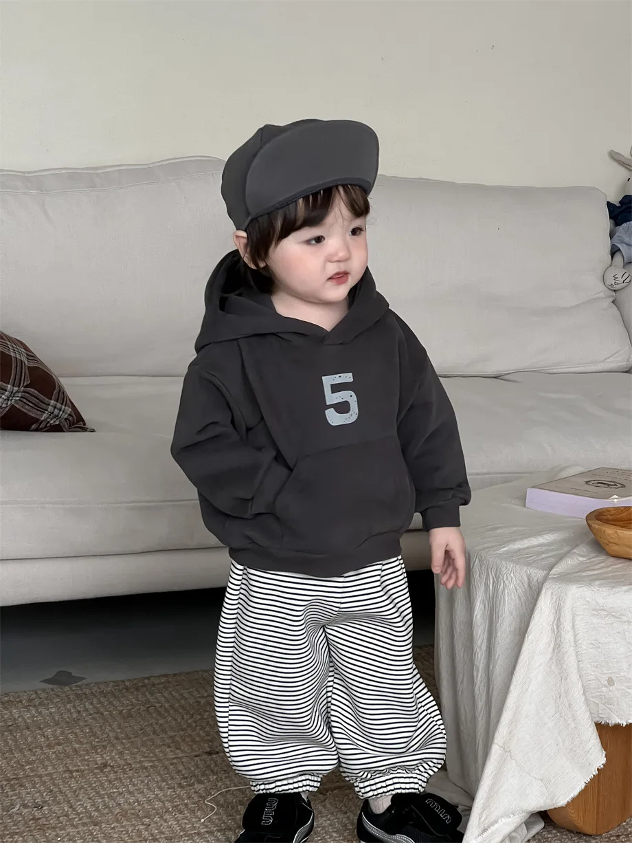 Description Picture 6 of item2025 Winter New Baby Plus Velvet Thick Hooded Sweatshirt Letter Print Infant Toddler Fleece Warm Tops Boys Girls Cotton Clothes
