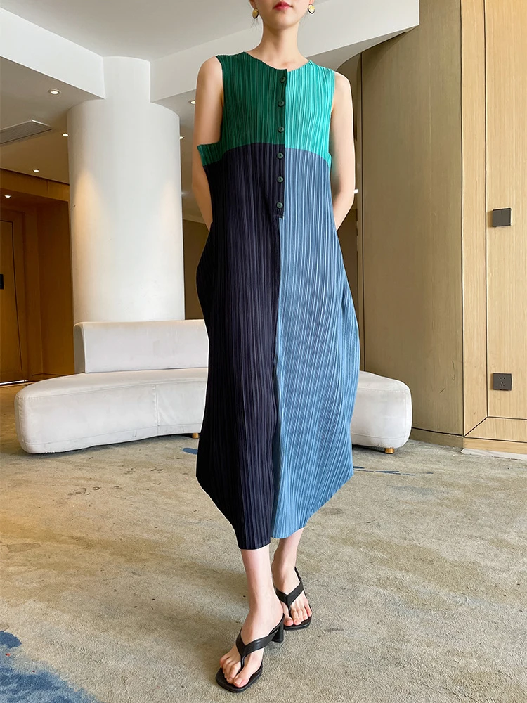 Miyake Pleated Jumpsuit 2023 Spring Summer New Large Size Single Breasted Sleeveless Dress Korean Fashion Women Wide Leg Pants