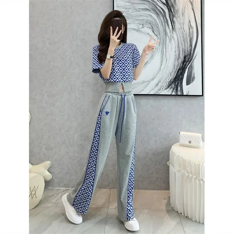 Explosive sports and leisure suits 2022 new summer fashion temperament Western style age-reducing wide-leg pants two-piece set