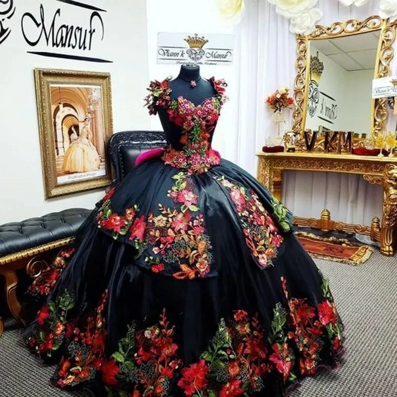 Black Charro Quinceanera Dresses Ball Gown Sweetheart Appliques Lace Mexican Sweet 16 Dresses 15 Anos Customized