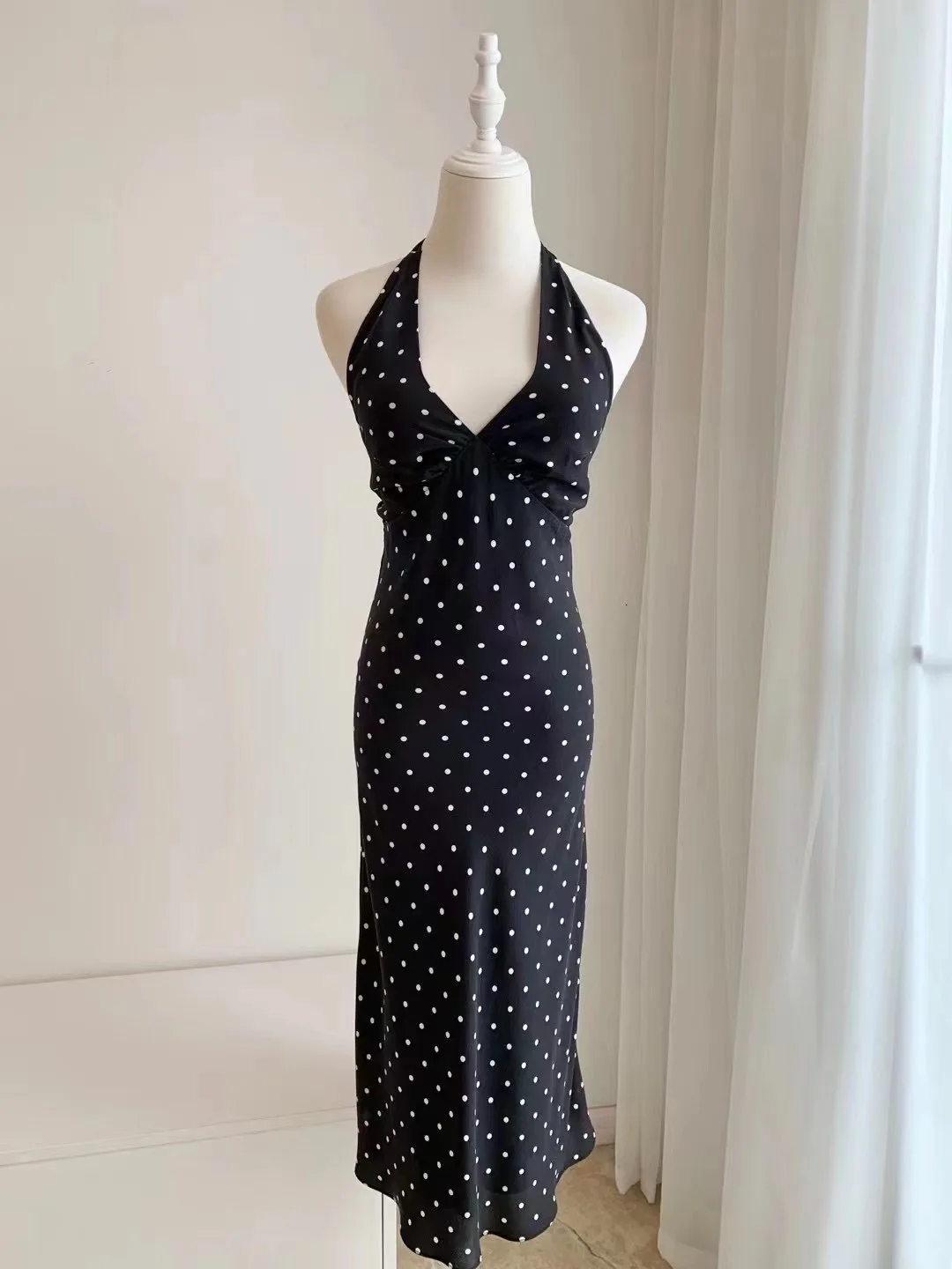 

Women Midi Dress Halter Deep V-Neck 100% Silk Dot Printed Sleeveless Slim Sexy Robe