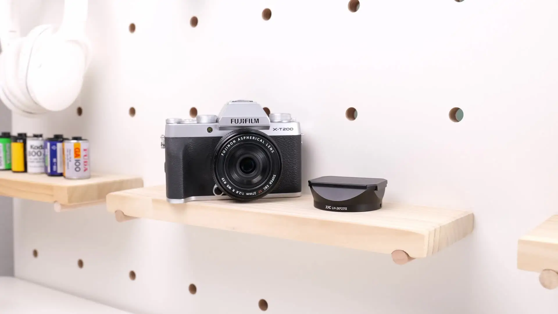 希少美品　FUJINON XF27mm F2.8R WR レンズフードおまけ付き Amazon | 富士フイルム(FUJIFILM) XF27mmF2.8 R WR専用レンズ