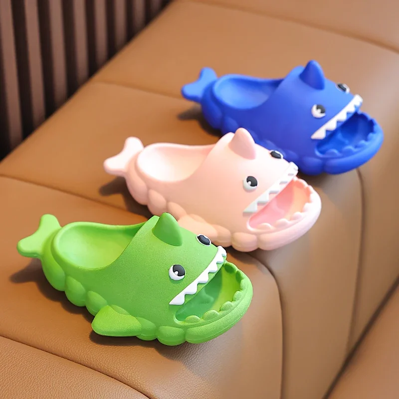 

Children Slippers Cute Shark Flip Flops Soft Sole Cartoon Kids Slipper Bathroom Sandal Non-slip Boys and Girls' Beach Shoes