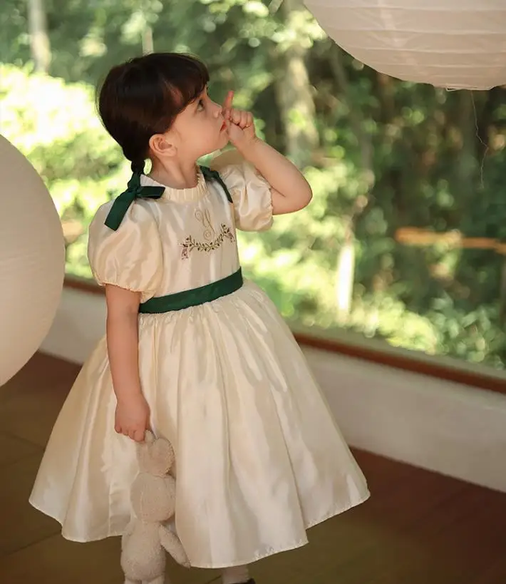 

Girls' Dresses 2023 Spanish Princess Lolita Pompon Dress Summer Boutique Bowknot Elegant White Dress For 2 3 4 5 6 7 Years Girl