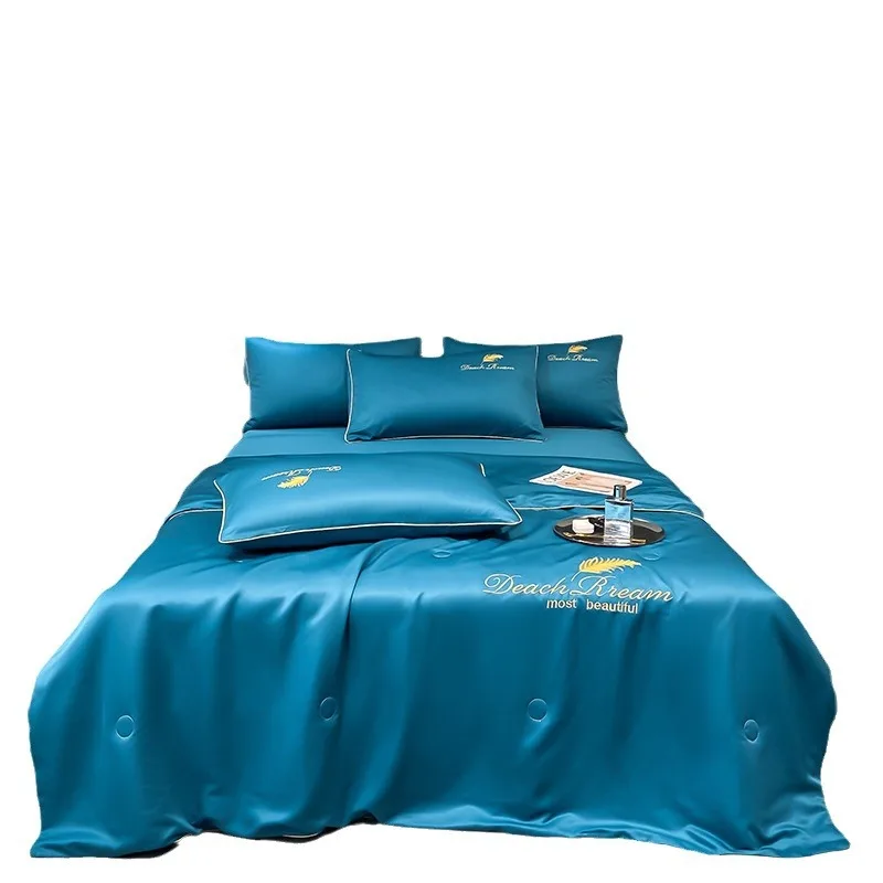 

Набор из четырех летних кондиционеров из ледяного шелка