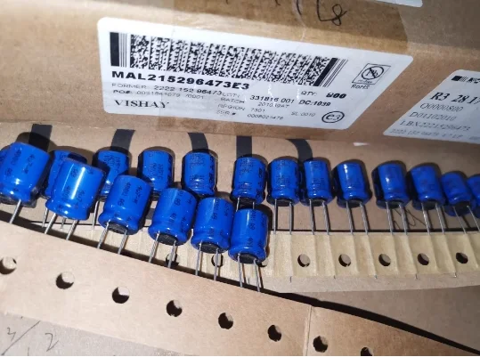 30PCS/LOT MAL215296473E3 400V 4.7UF VISHAY-BC152 series electrolytic capacitor 10 * 12 FREE SHIPPING japan yaskawa sgdv series 5kw 400v servo drive sgdv 170d11a