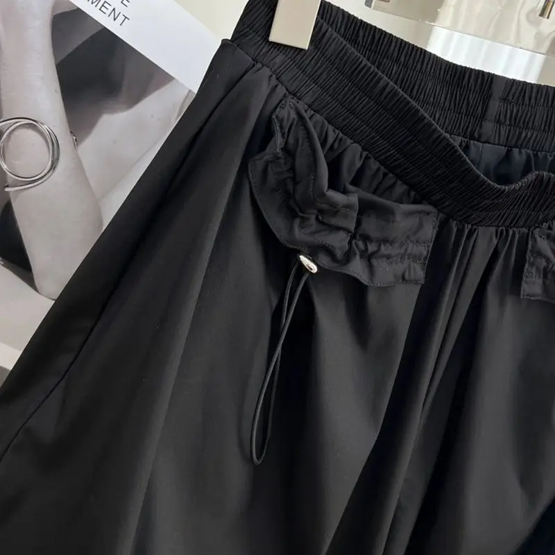 Summer New Elastic Waist Pleated Shorts Solid Color Loose Pockets Patchwork Wide Leg Hot Pants Casual Fashion Women Clothing