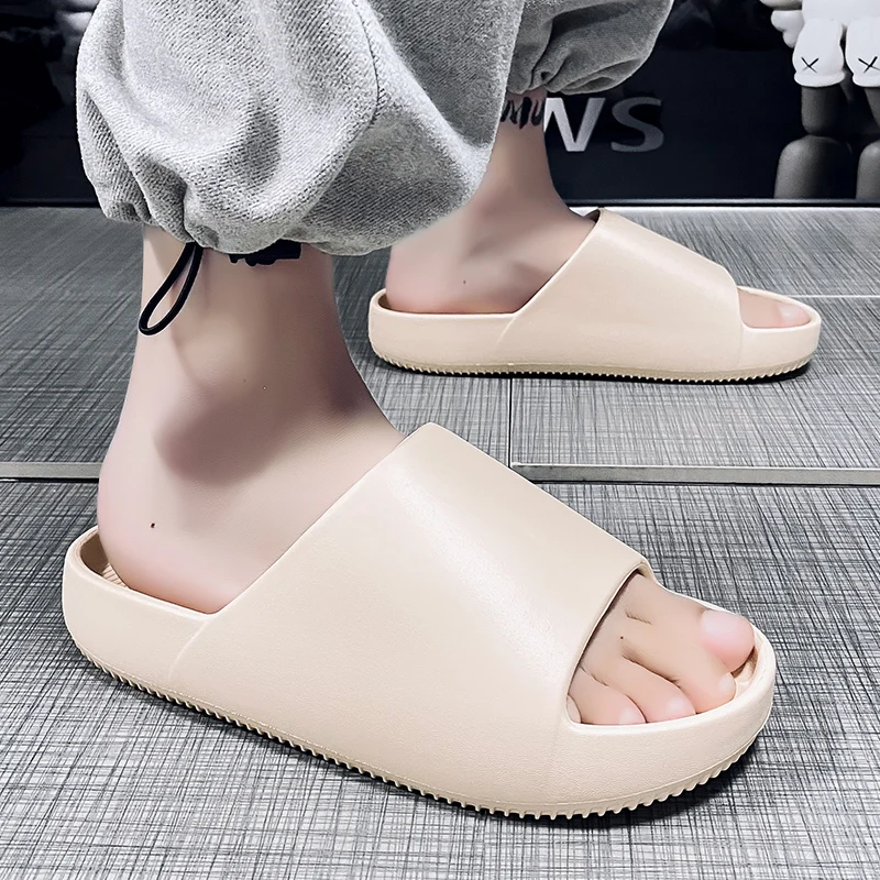 Men's EVA indoor outdoor lightweight soft sole comfortable slippers summer anti slip beach shoes fashion male thick sole sandals