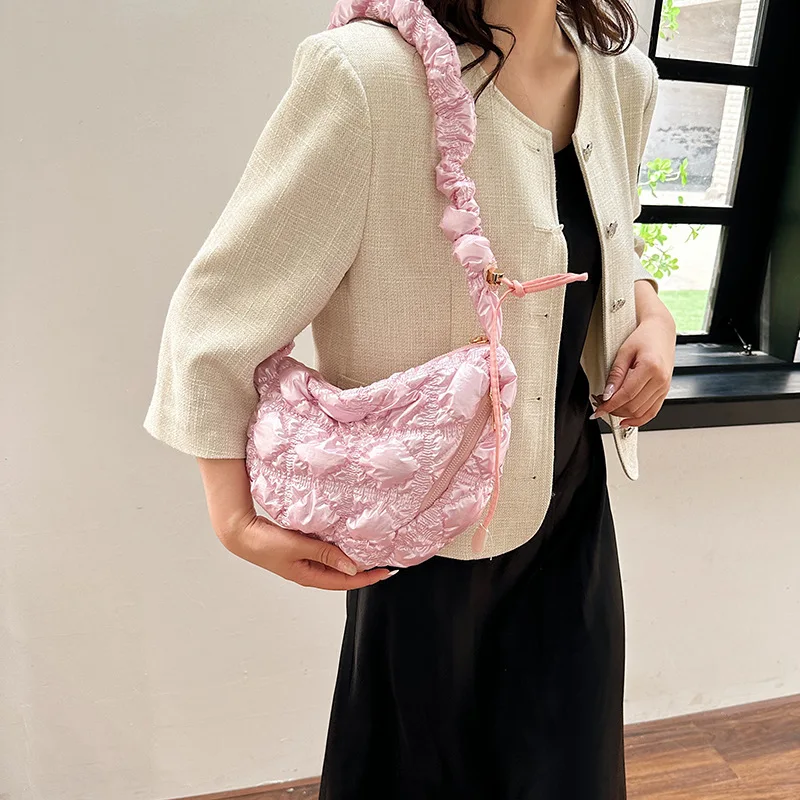Summer Reflective Color Silver Shoulder Cloud Puff Bag Women's 2023 Fashion Trend Pink Korean Style Y2K Nylon Zipper Pocket
