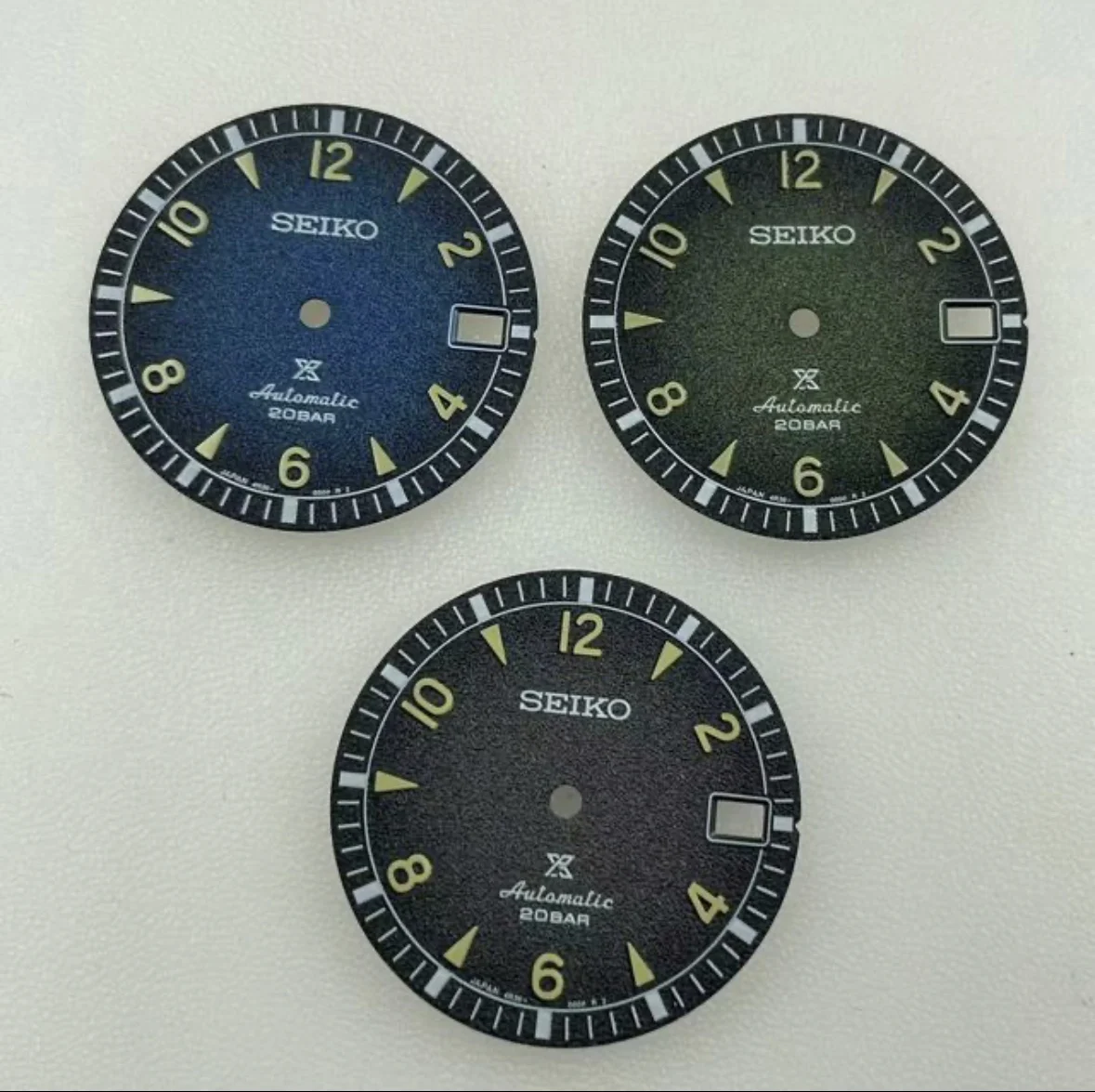

Suitable for modifying NH35 dial retro digital scale NH36 green luminous face watch accessories with a diameter of 28.5mm