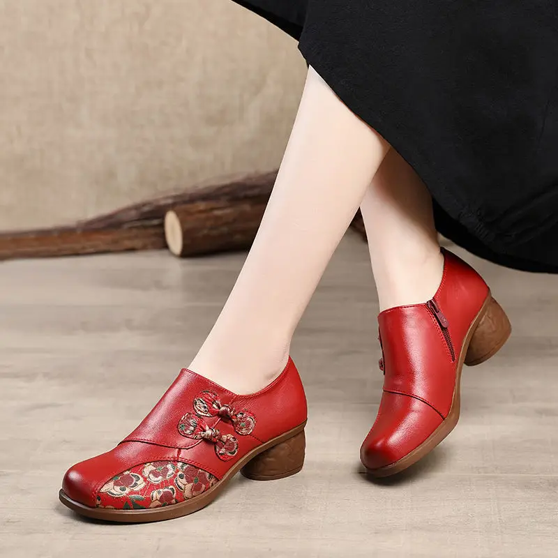 Designer Block Heel Loafer Women Luxury Genuine Leather Flats Embossed Flower Heeled Woman Shoes Retro Vintage Ethnic Boho Style