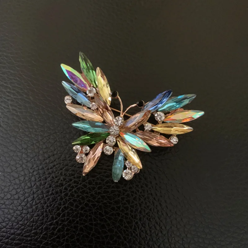 Exquisite Crystal Butterfly Brooches Women's Luxury Suit Dress Neckline Insect Pins Fine Gifts Accessories Wedding Corsage Gifts