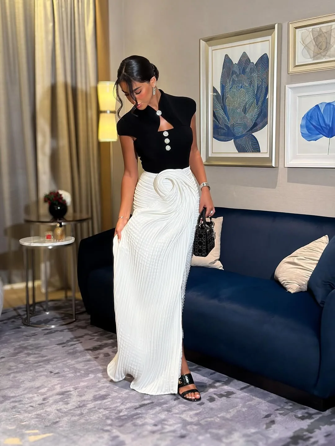 فساتين سهرة منفوشة من عربية دبي بطبقات بطول الأرض...