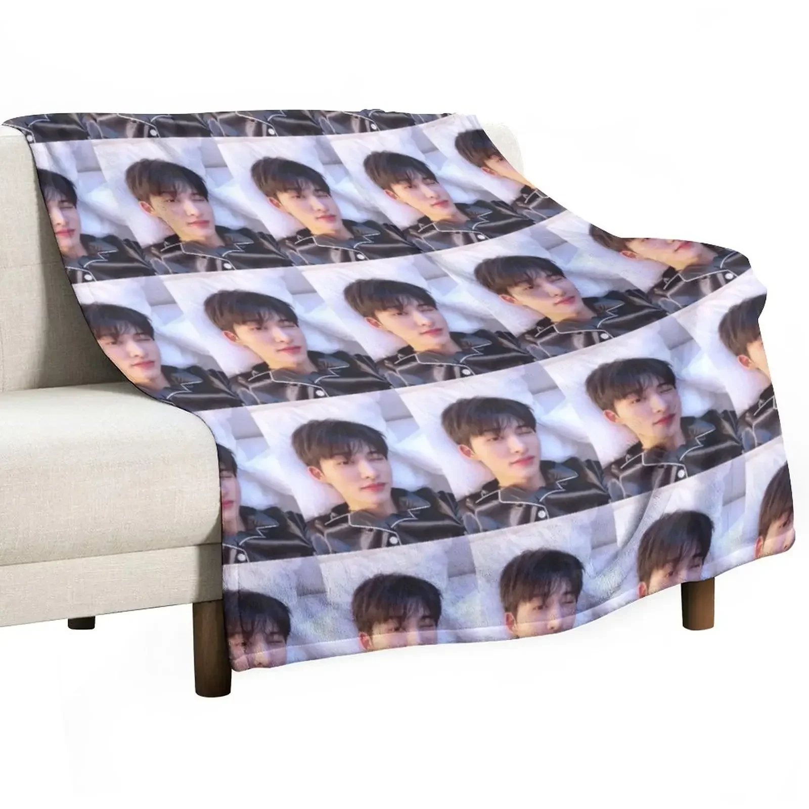

B.I Wink Throw Blanket Softest cosplay anime Soft Plush Plaid Blankets