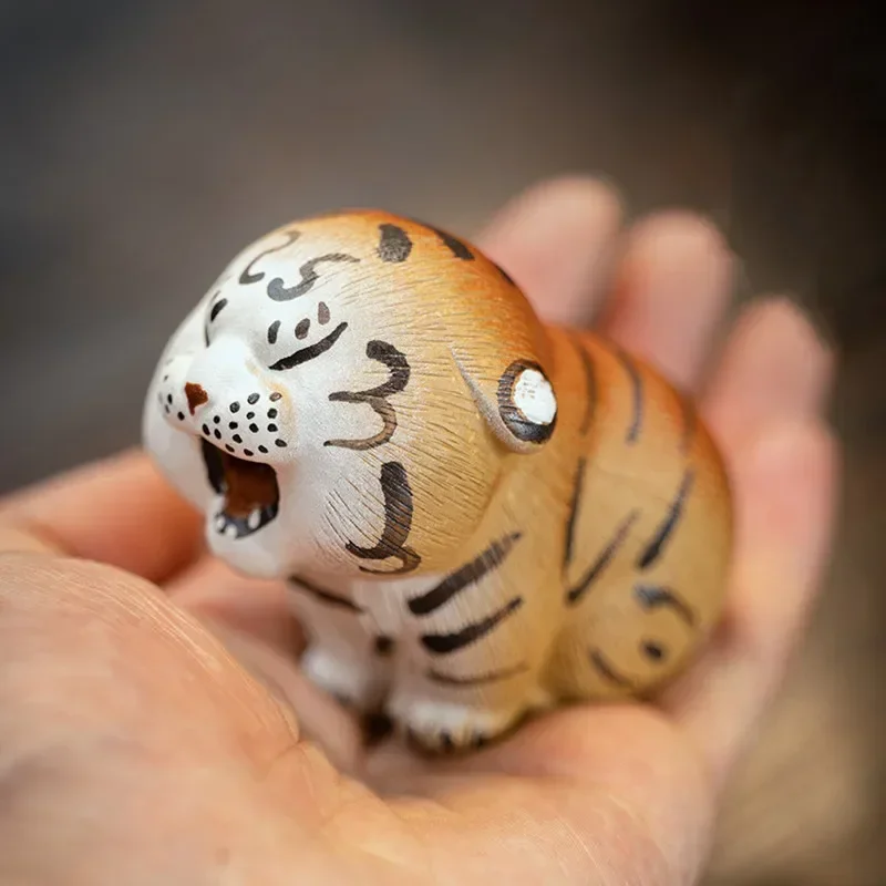 Boutique Tea Pet Ornaments Hand Painted Tiger Model Tea Table
