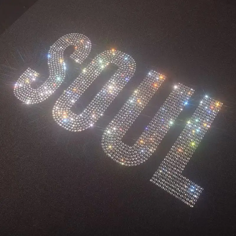 슈퍼 플래시 영문 SOUL 중공업 핫 스탬핑 다이아몬드 패턴 페이스트, 새로운 의류 액세서리, 핫 스탬핑