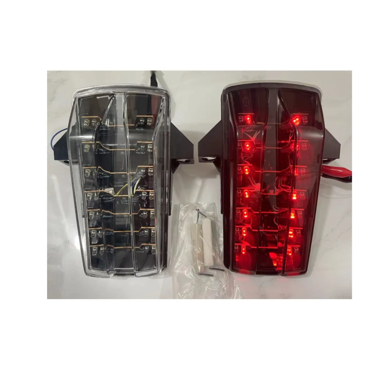 

Motorcycle LED Integrated Rear Lamp For SUZUKI SV650 S A SV1000 S 2003-2011 12v Tail Brake Sport Lamp Turn Signals Taillights