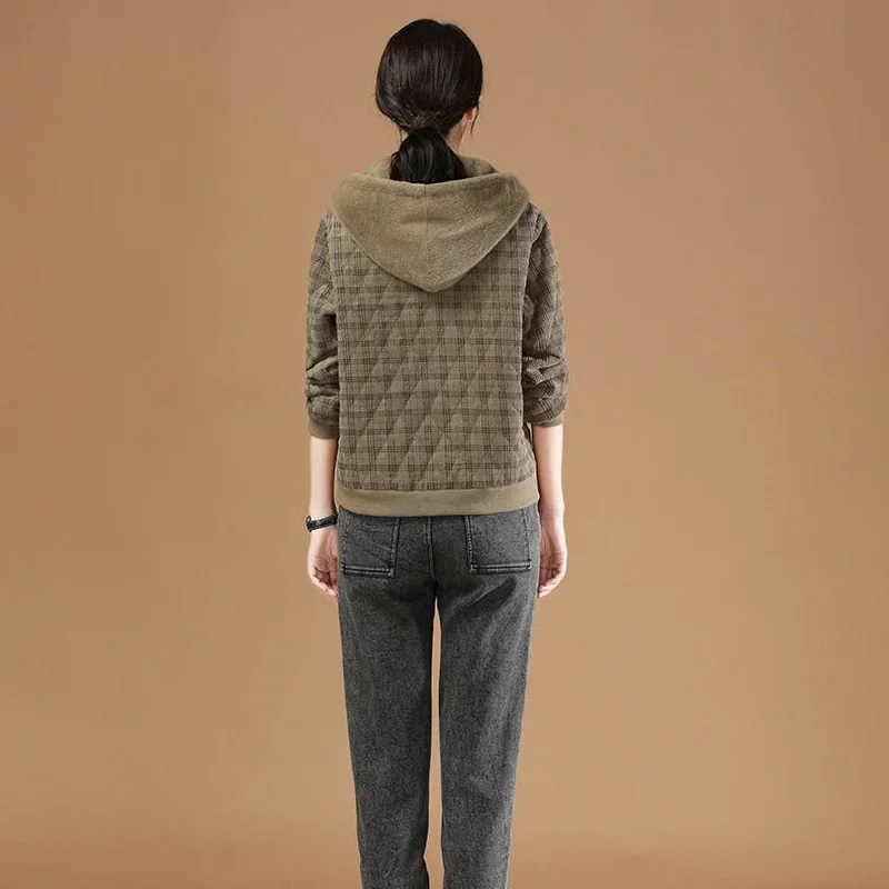 Рисунок 4 - Женская Вельветовая куртка