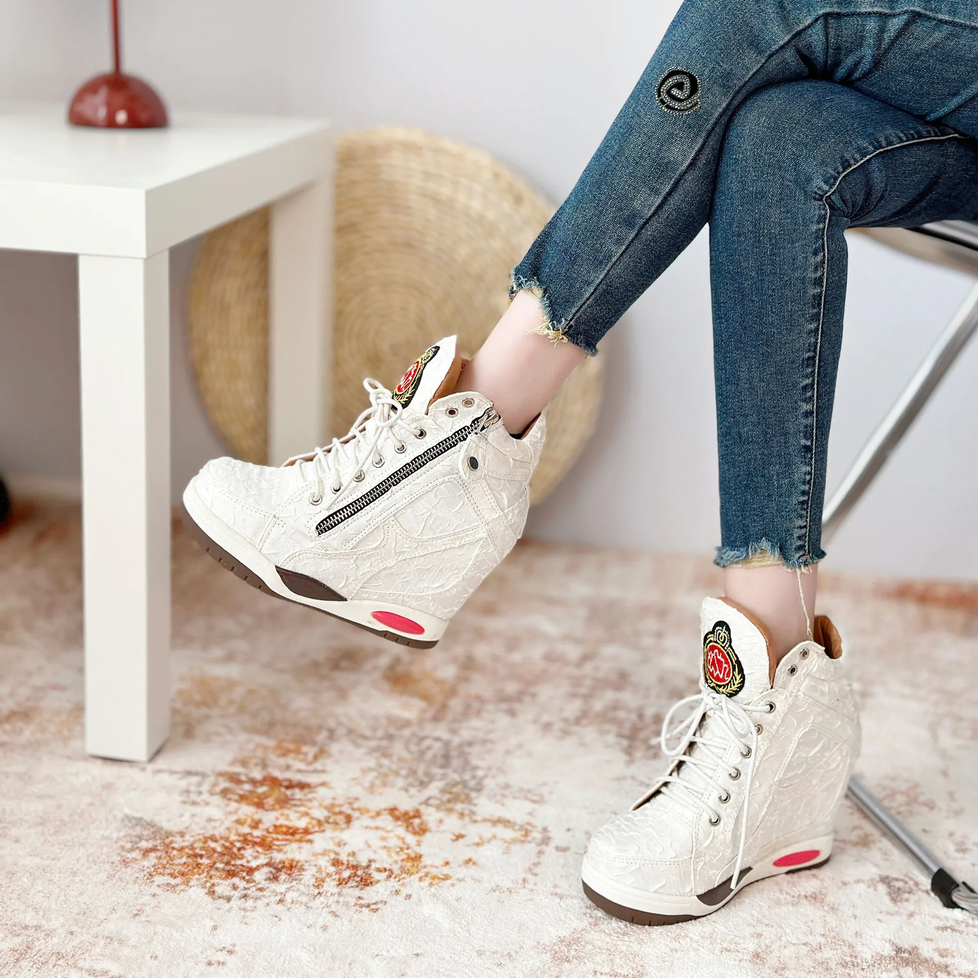 أحذية رياضية نسائية 2025 منصة الموضة مصمم نعل سميك...