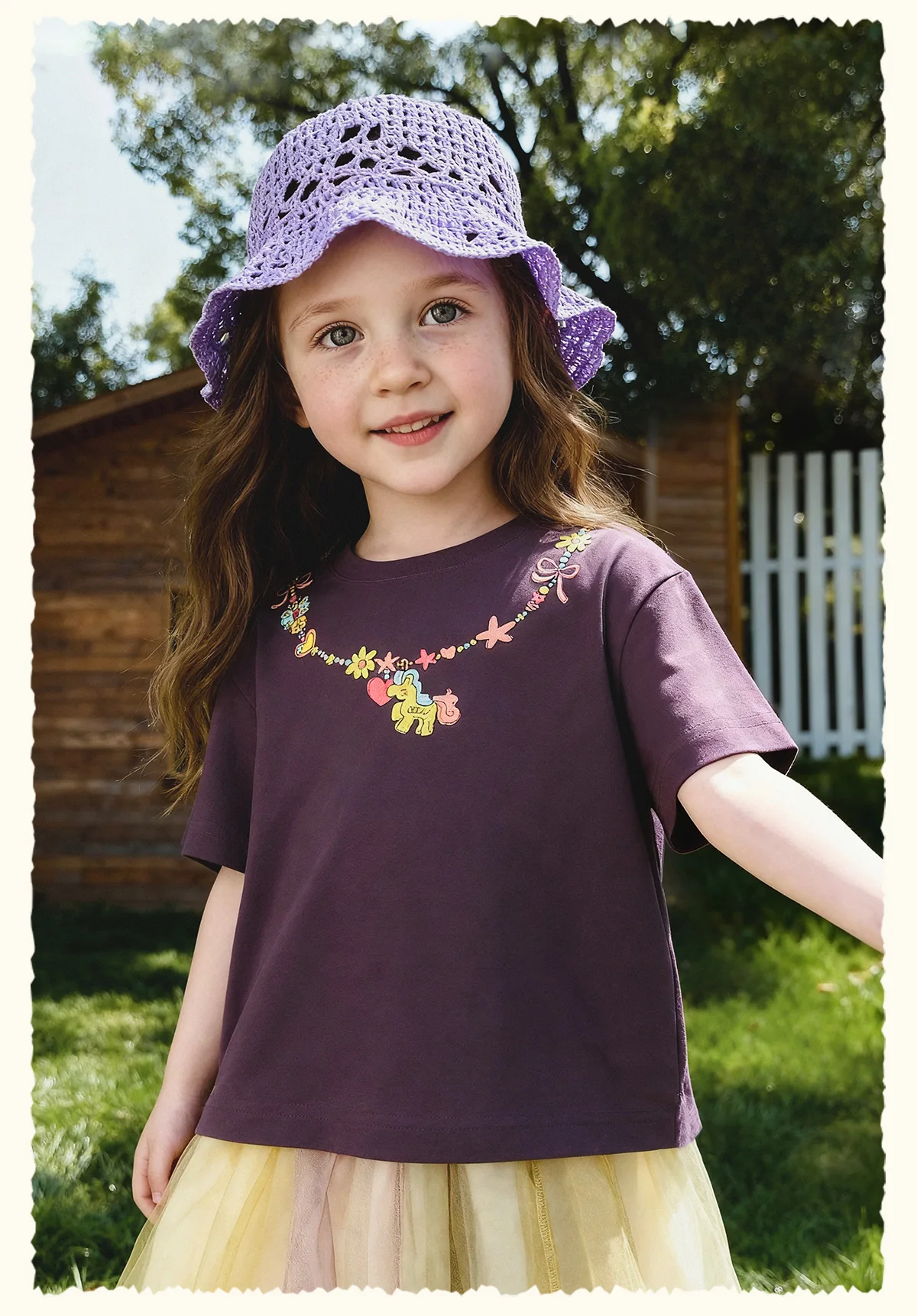 Amila 2026 Sommer Neues Kinder-T-Shirt mit lustigem Halsketten-Print, locker geschnittene Schulterversion, süßes, trendiges Freizeit-Oberteil – Detail 11