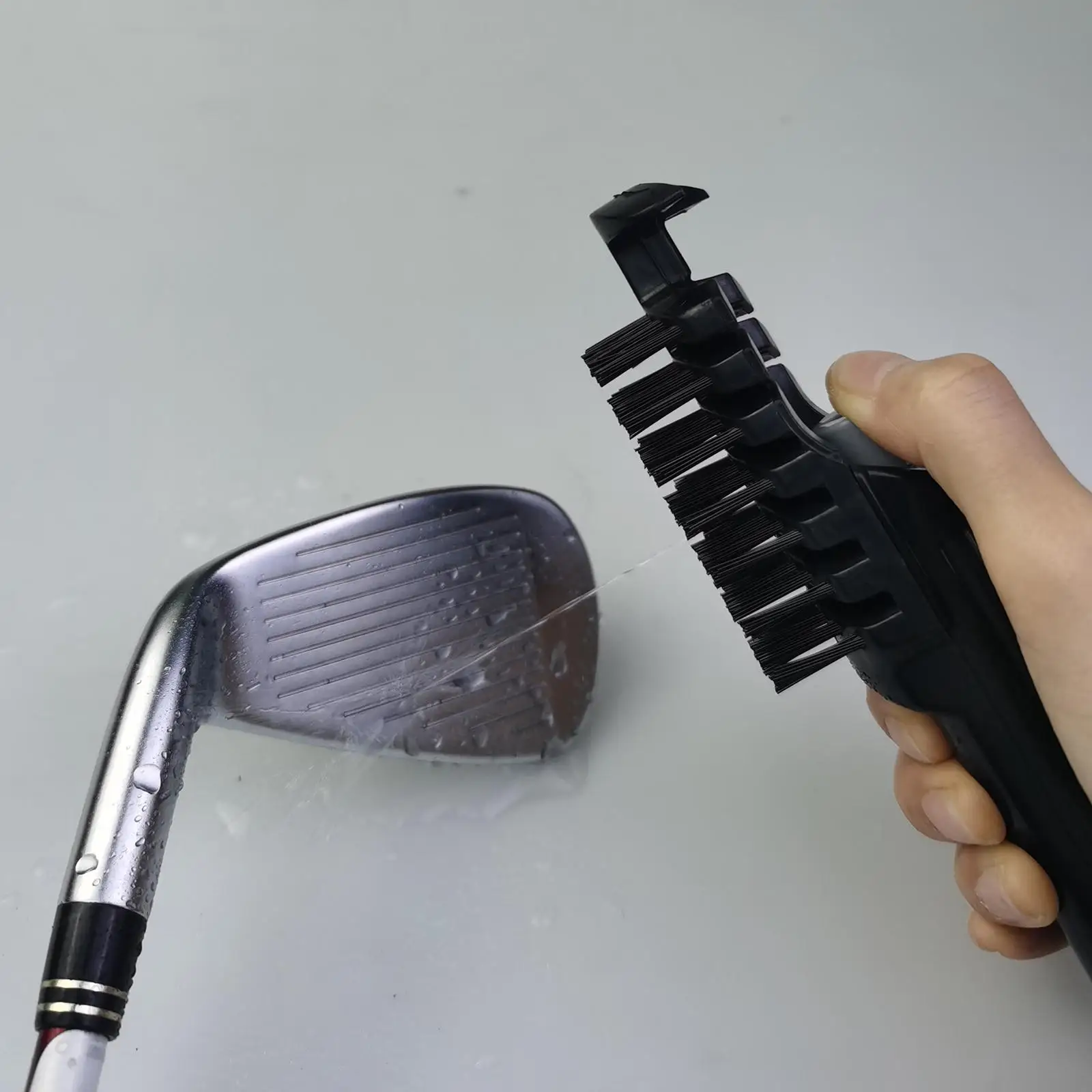 Portable Golf Club Groove Cleaning Brush with Water Spray Tube Nylon Bristles for Golf Ball Washer and Iron Sharpener