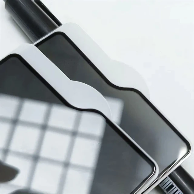 갤럭시 Z 플립 5의 프라이버시와 보호를 위한 완벽한 솔루션