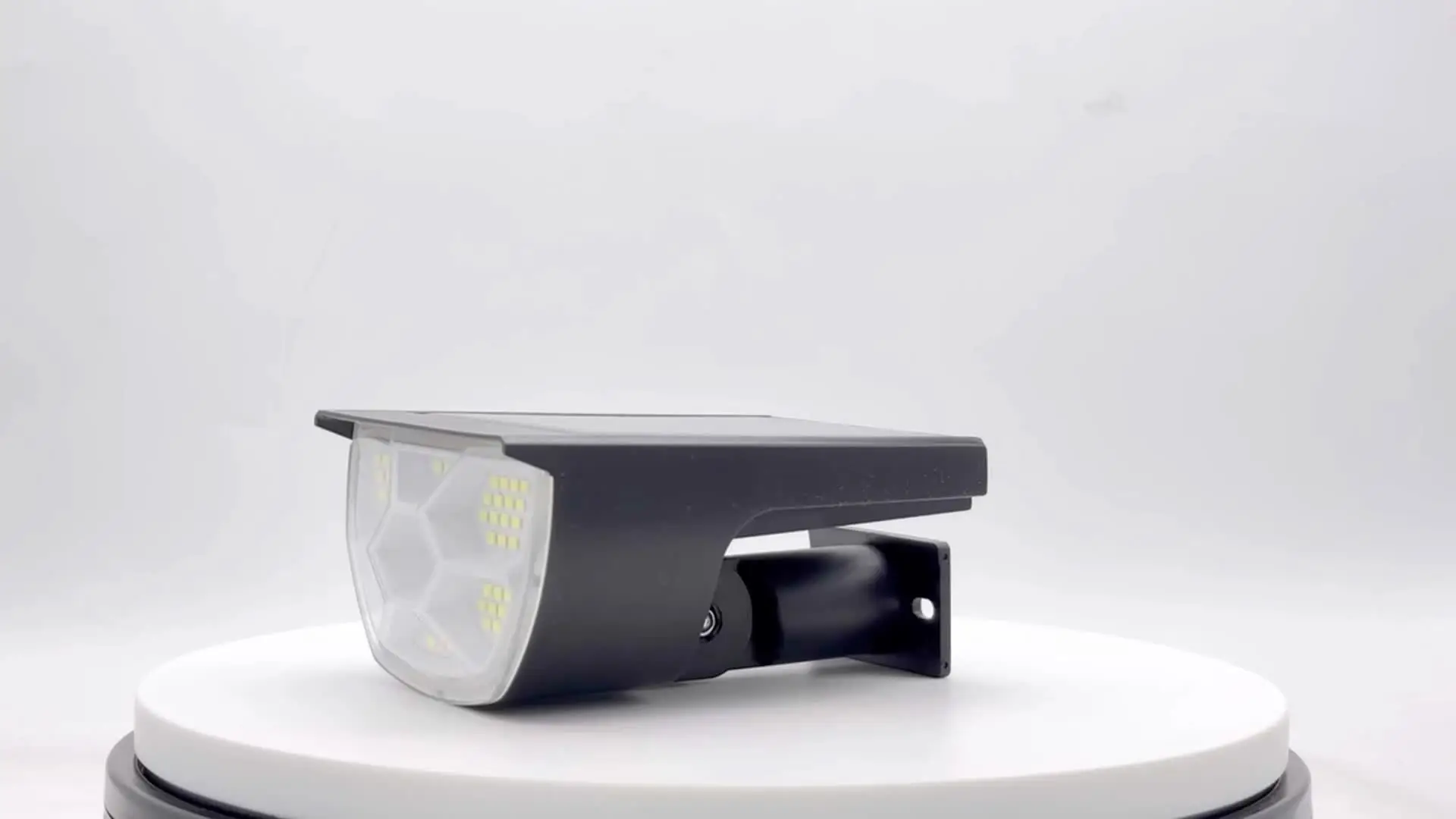 Солнечный светильник Newstyle 68 LED