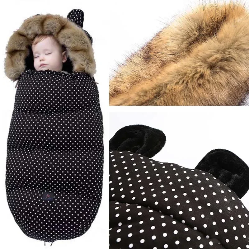 

Winter Baby Outdoor Sleeping Bag Winderproof Fur Collar Blanket for 0-3 Years Infant Sleepsacks Keep Warm Newborn Sleep Sack