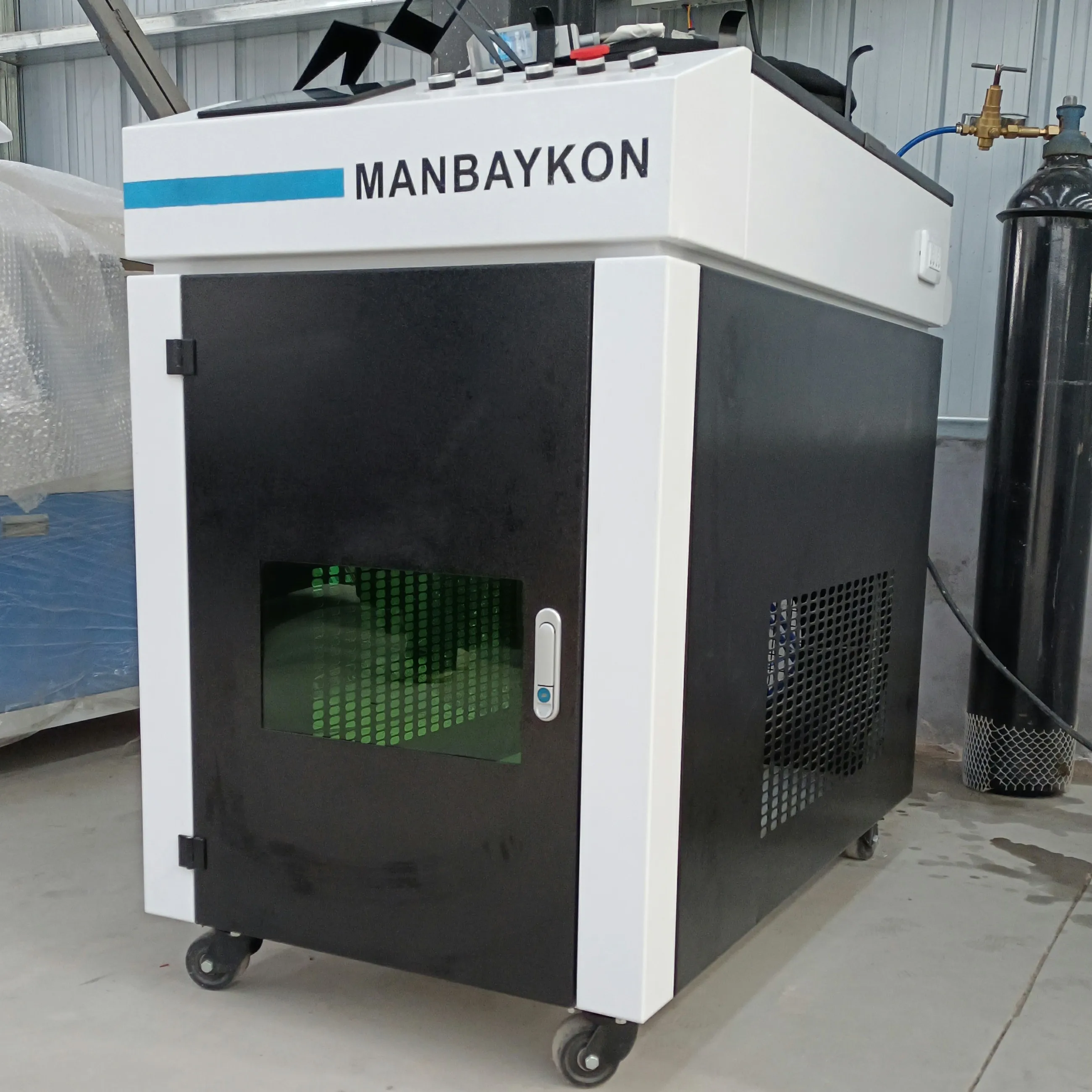 

3 in 1 type Laser Welders RAYCUS MAX Portable Handheld Fiber Laser Welding Machine