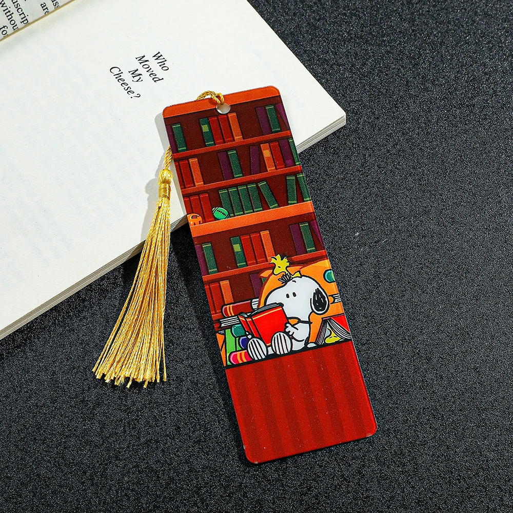 Acrylic Bookmark Index Tabs Bookmark Page Holder Cartoon Pattern Snoopy Bookmarks-Cute Acrylic Tassel Snoopy Bookmarks Fan Page Tags Birthday and Christmas Gifts