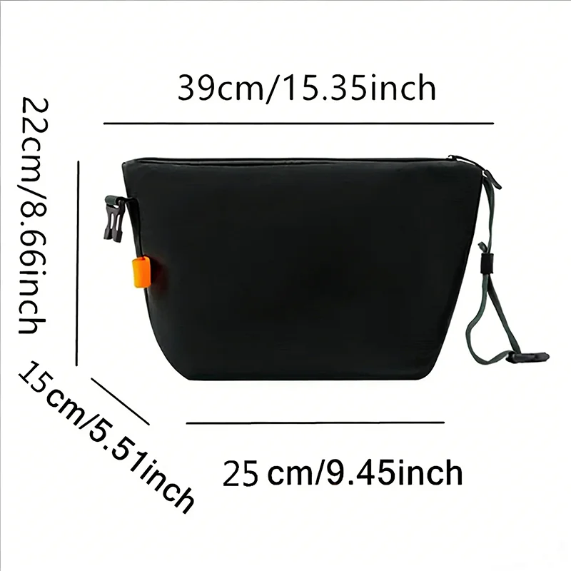 Stylish and Practical Insulated Lunch Bag with Spacious Capacity