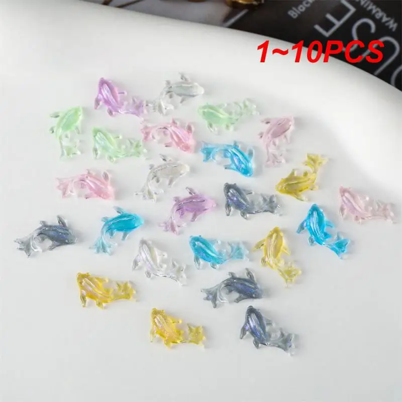 

1 ~ 10 шт. подвески для ногтей из смолы, блестящие части для ногтей в виде золотой рыбки, аксессуары, милые украшения для ногтей