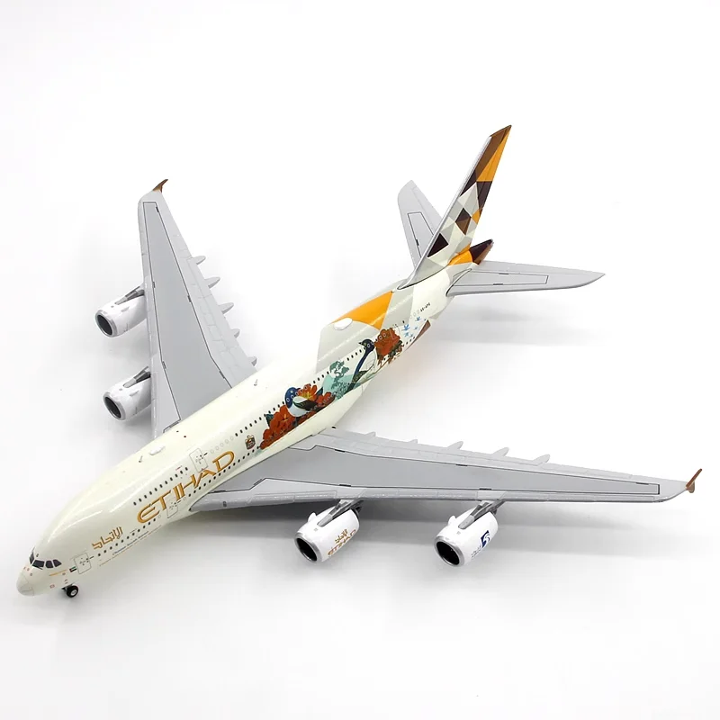 

Diecast Etihad Airways A380 Passenger Plane Model Alloy & Plastic Material 1:400 Scale Diecast Toy Gift Collection