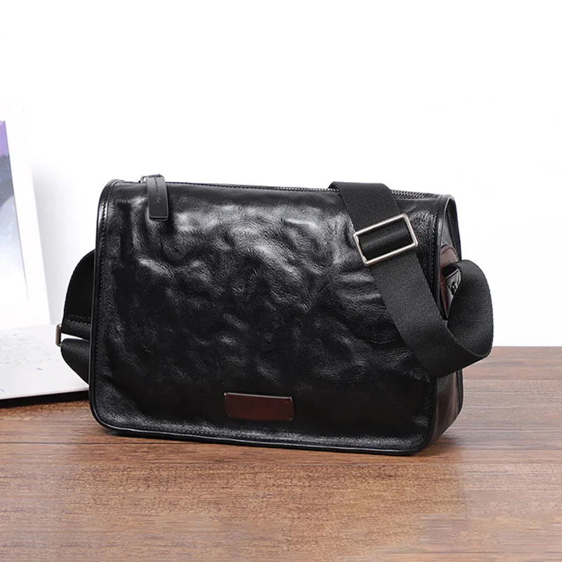 

EUMOAN Leather men's bag explosion men's one shoulder bun head layer cowhide retro hand grab plant tanned leather crossbody bag