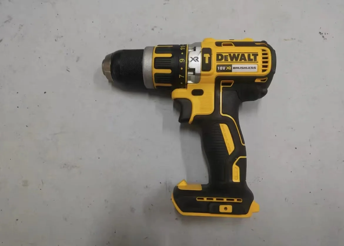 

DEWALT 18v XR Brushless Combi Drill DCD795，USED,SECOND HAND