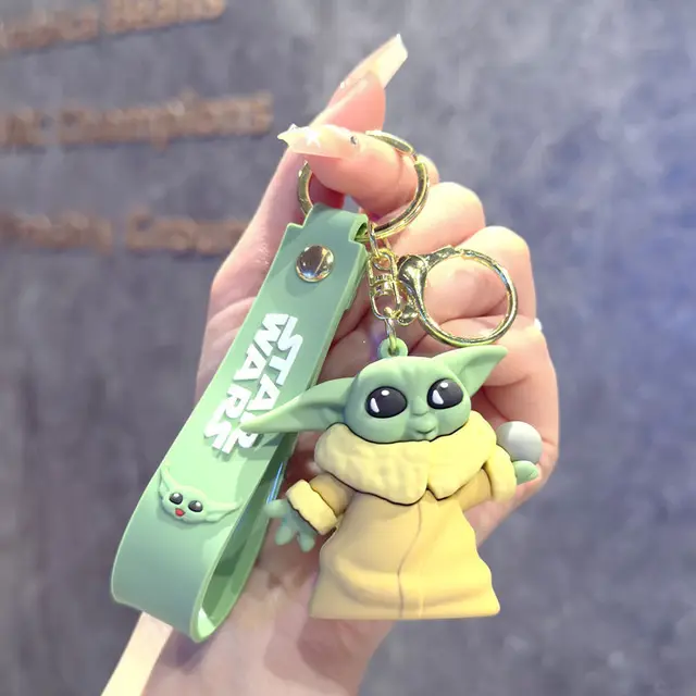 LLavero de Baby Yoda 4