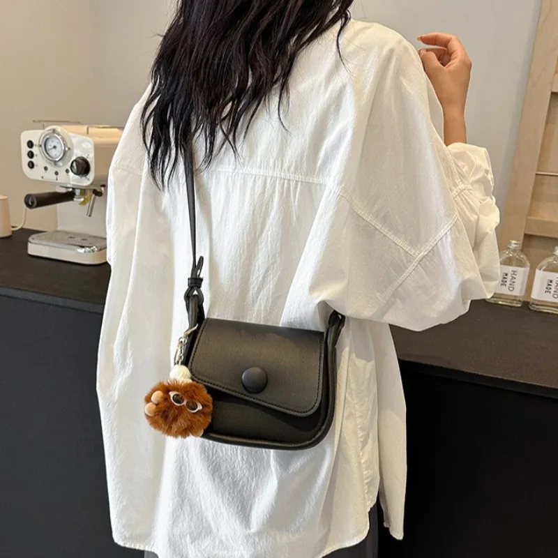 Elegant Commuting Small Flap Shoulder Bags for Women Solid Color Pu Leather Handbag Clutch Lady Crossbody Purse Messenger Bag