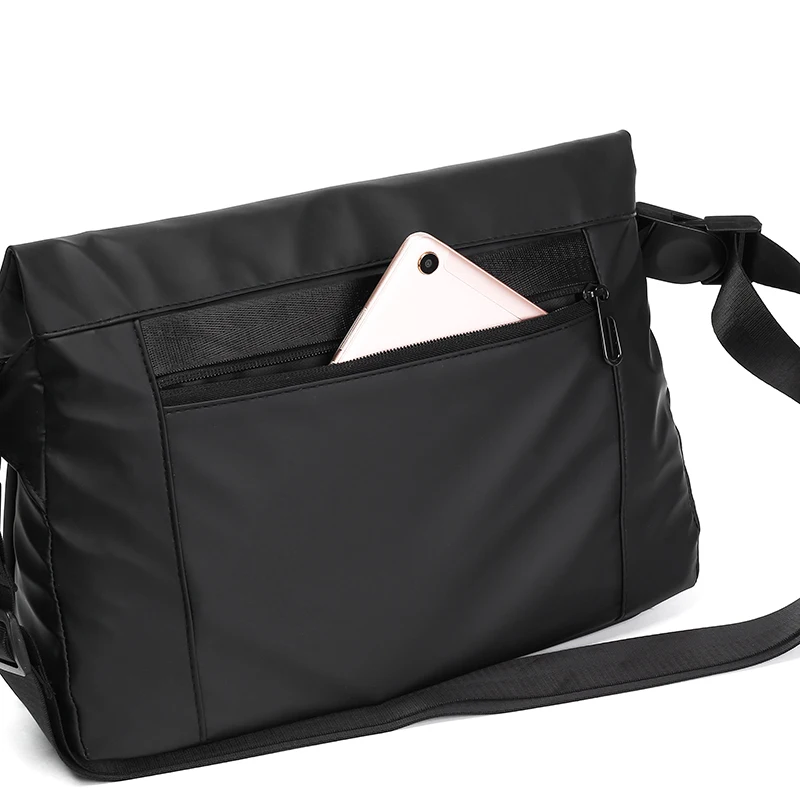 Sleek Black Crossbody Bag: Stylish & Lightweight Messenger for Work, Travel & Everyday Use