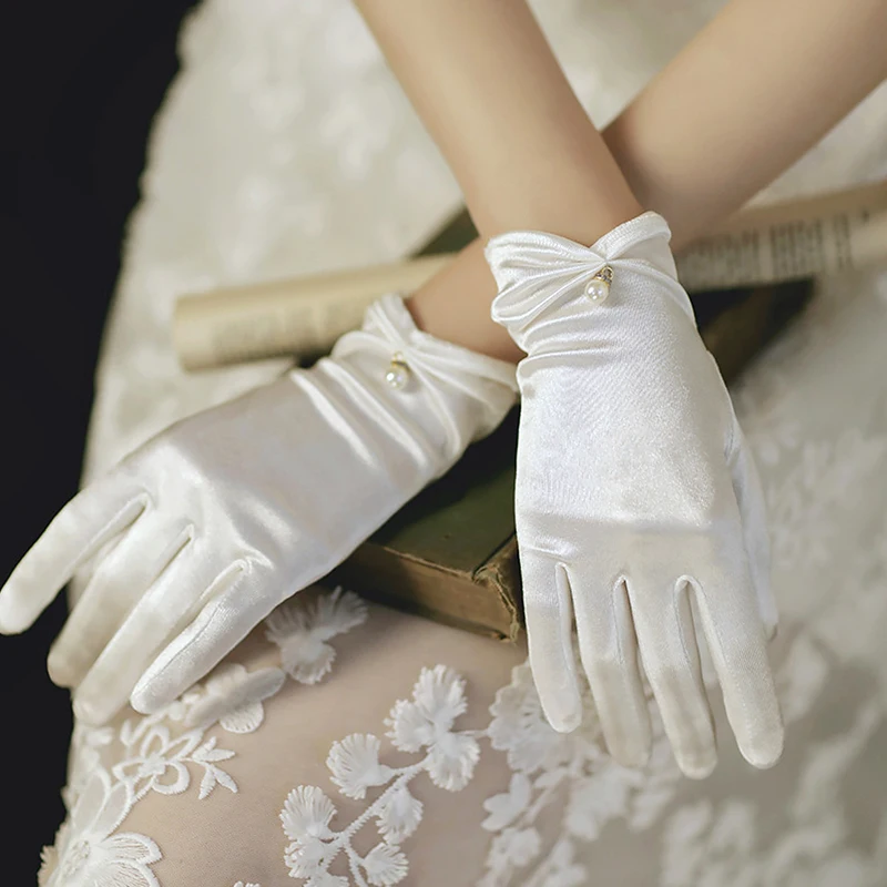 1 Pair Elegant Banquet Accessories Satin Pearl Wedding Etiquette Dress Gloves Bridal Simple Elastic Thin Fashion 1 pair wedding bridal gloves pure color elegant smooth satin gloves short princess cosplay accessories wedding dress gloves