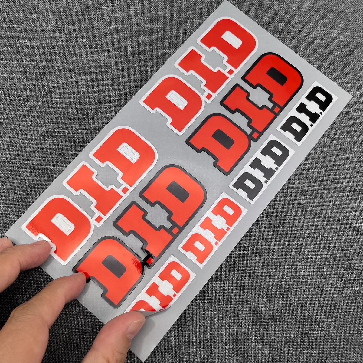 8 Stücke DID Kette Motorrad Aufkleber LAMINIERTE Aufkleber Qualität Gedruckt Vinyl Sponsor Accessoires Moto – Detail 5